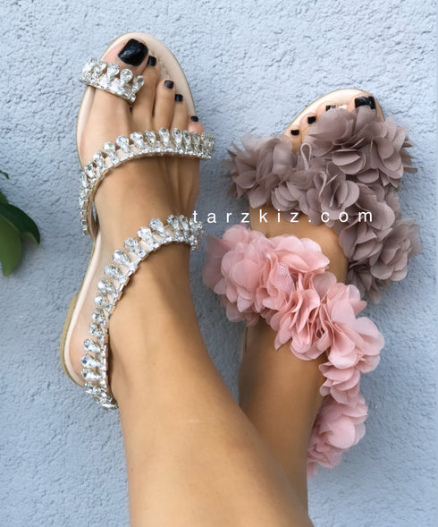 BACKYARD ÇİÇEKLİ SANDALET